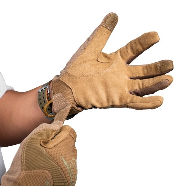Găng Tay Chống Lạnh Chống Thấm Lót Lông Cừu - NGCL00091 1 Găng Tay Da Độ Bền Cao Chế Tạo Từ Da Bò Nguyên Tấm Chọn Lộc Mang Lại Khả Năng Chống Mài Mòn Và Chống Đâm Xuyên. Chất Liệu Da Dẻo Dai Chịu Lực Ma Sát Cơ Học Tốt, Giúp Bảo Vệ Bàn Tay Khỏi Các Vệt Cứa Phoi Kim Loại Xù Xì Khi Thao Tác Cơ Khí Nặng.